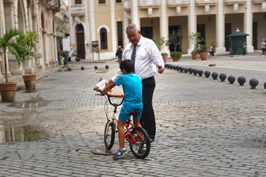 Das perfekte erste Fahrrad für ein Kind